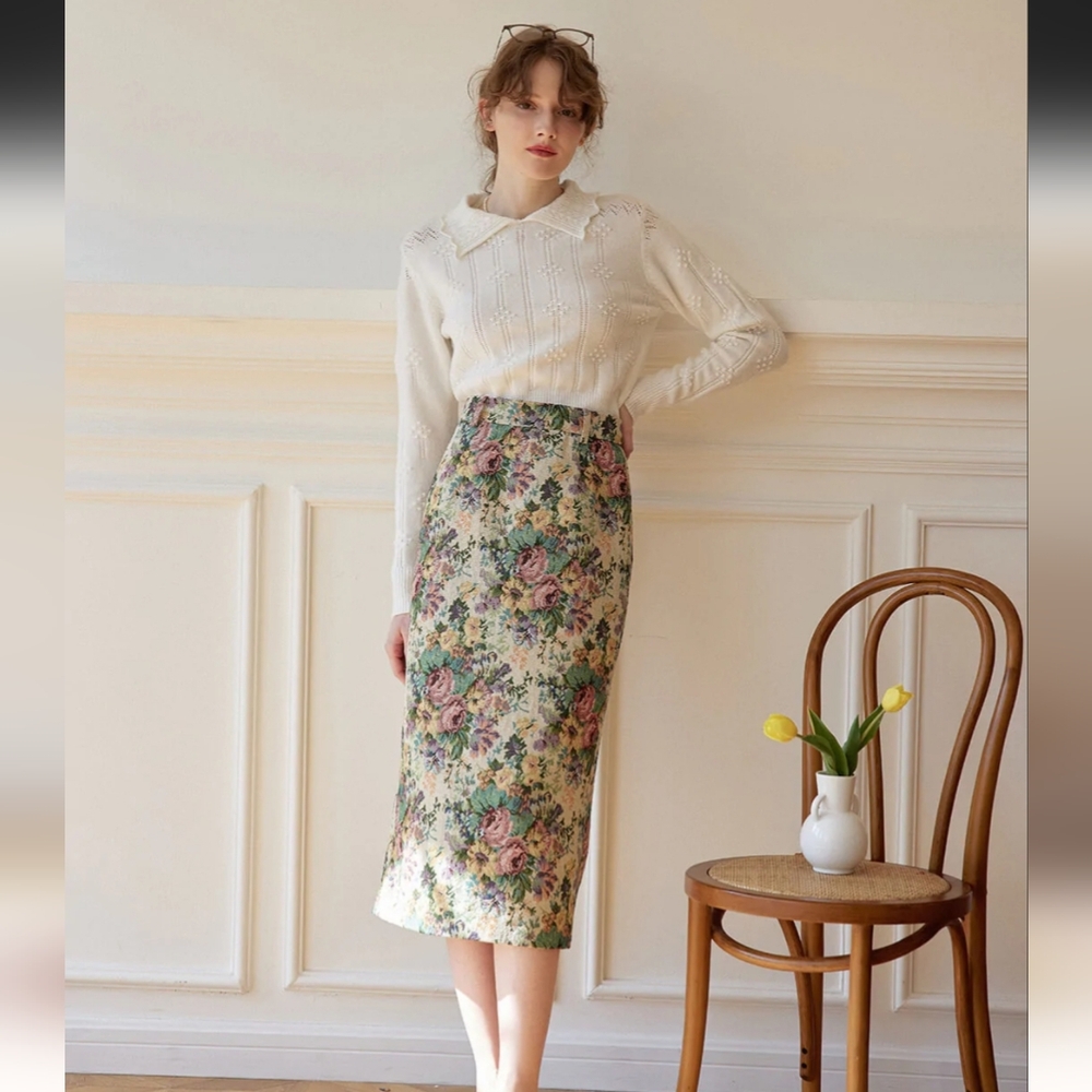 Simple Retro Floral Midi Skirt - Picture 2 of 3